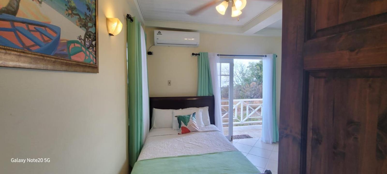 Faith'S Villa Tobago Diamond Exterior photo